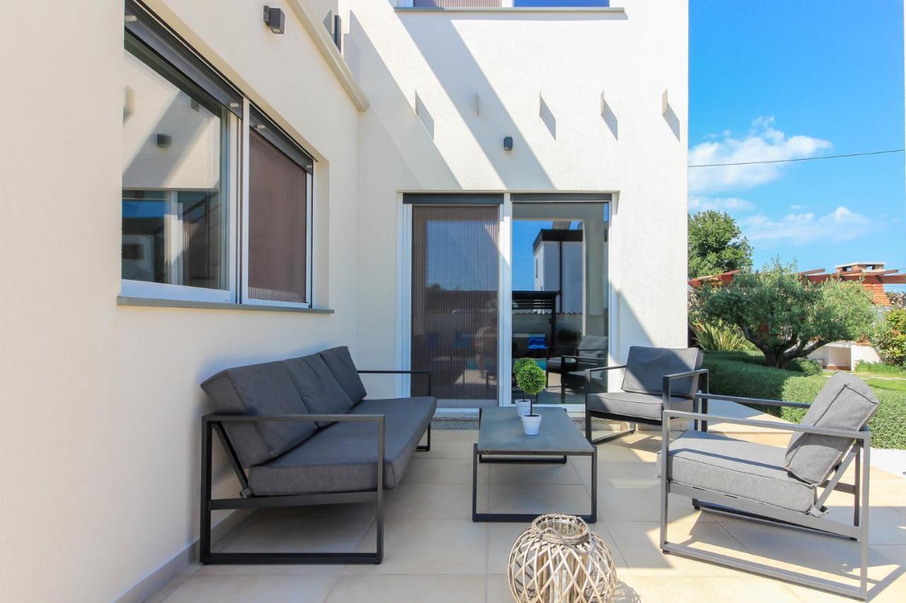 Modern Villa Nerina With Private Pool Near Pula Exterior foto