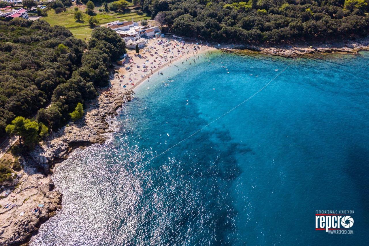 Modern Villa Nerina With Private Pool Near Pula Exterior foto
