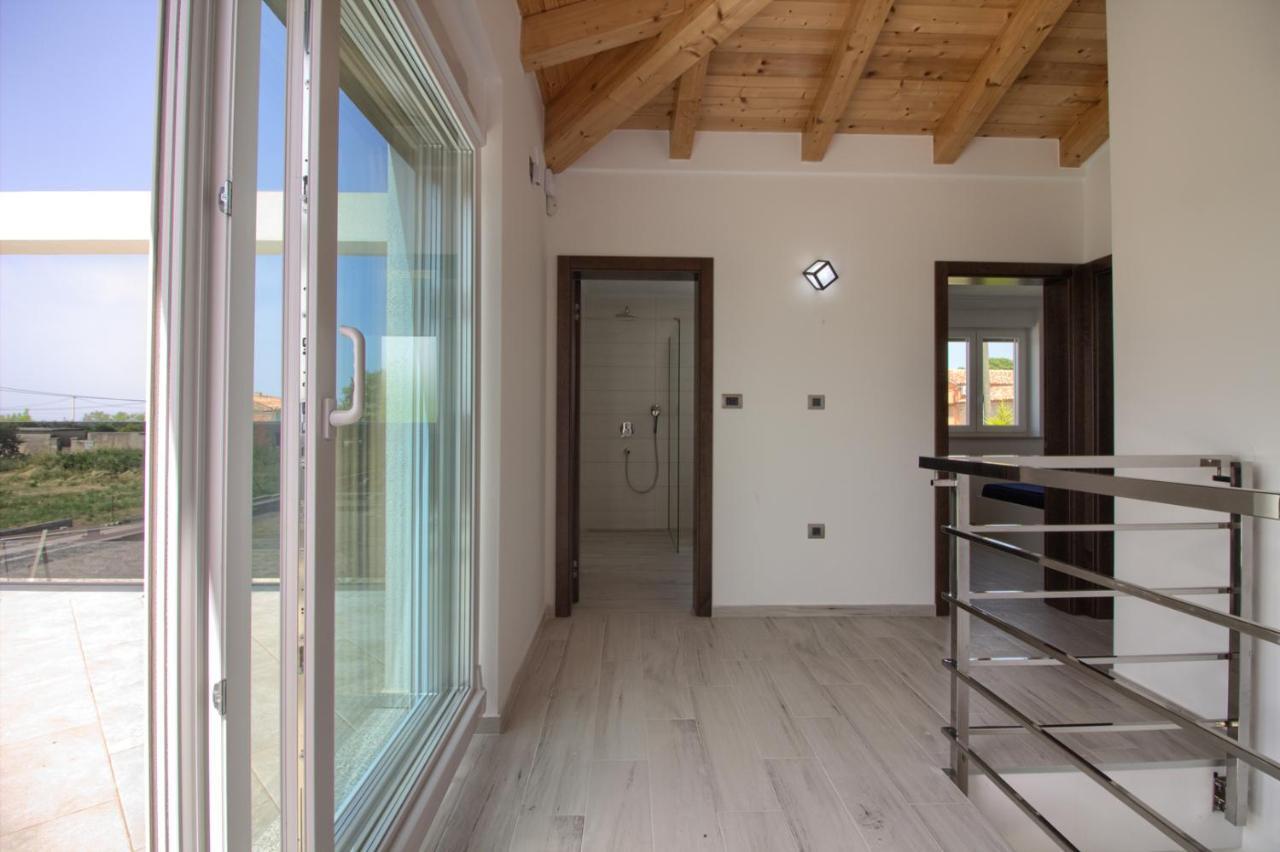 Modern Villa Nerina With Private Pool Near Pula Exterior foto